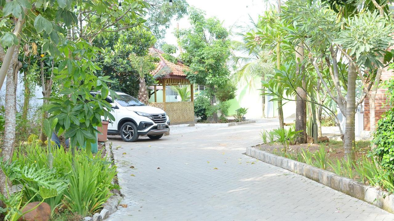 Gaia Asri Hotel Pamanukan Hilir Kültér fotó